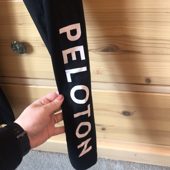 Peloton Black Core Logo Leggings Size Small - Picture 4 of 9